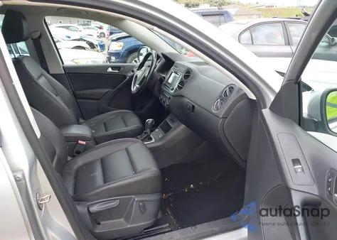 2017 Volkswagen Tiguan 2.0T Wolfsburg Edition z USA, uszkodzony, nr VIN WVGSV7AX9HW504047